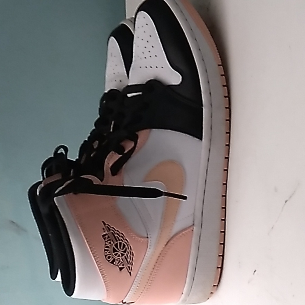 Pink air jordans